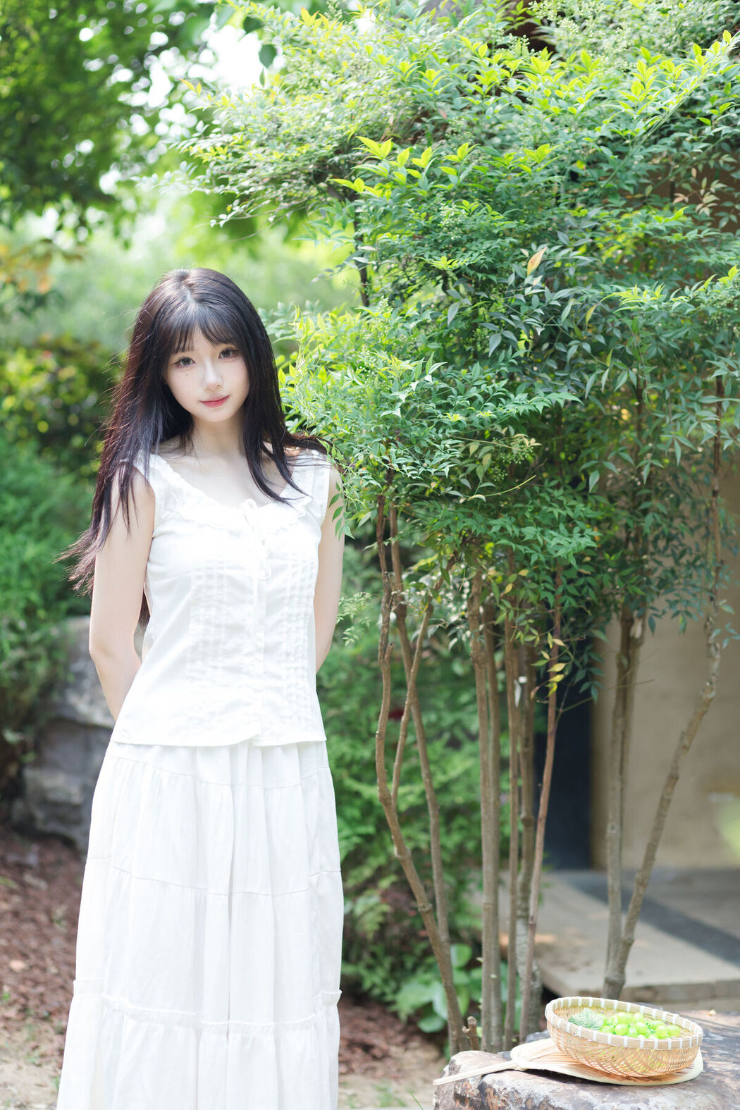 YiTuYu艺图语 Vol.7121 Yue Yue Gong Zhu