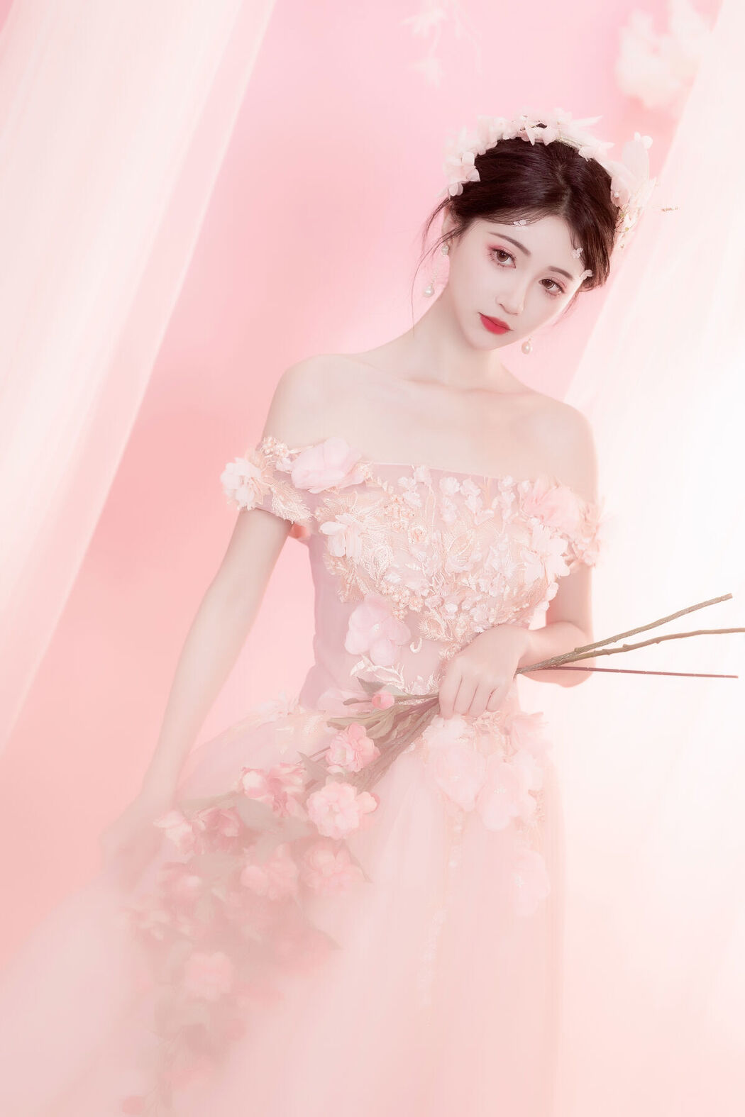 YiTuYu艺图语 Vol.7107 Qi Luo Sheng De Xiao Su Su