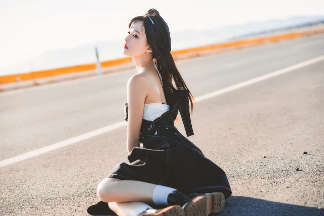YiTuYu艺图语 Vol.7061 Cherry Meow