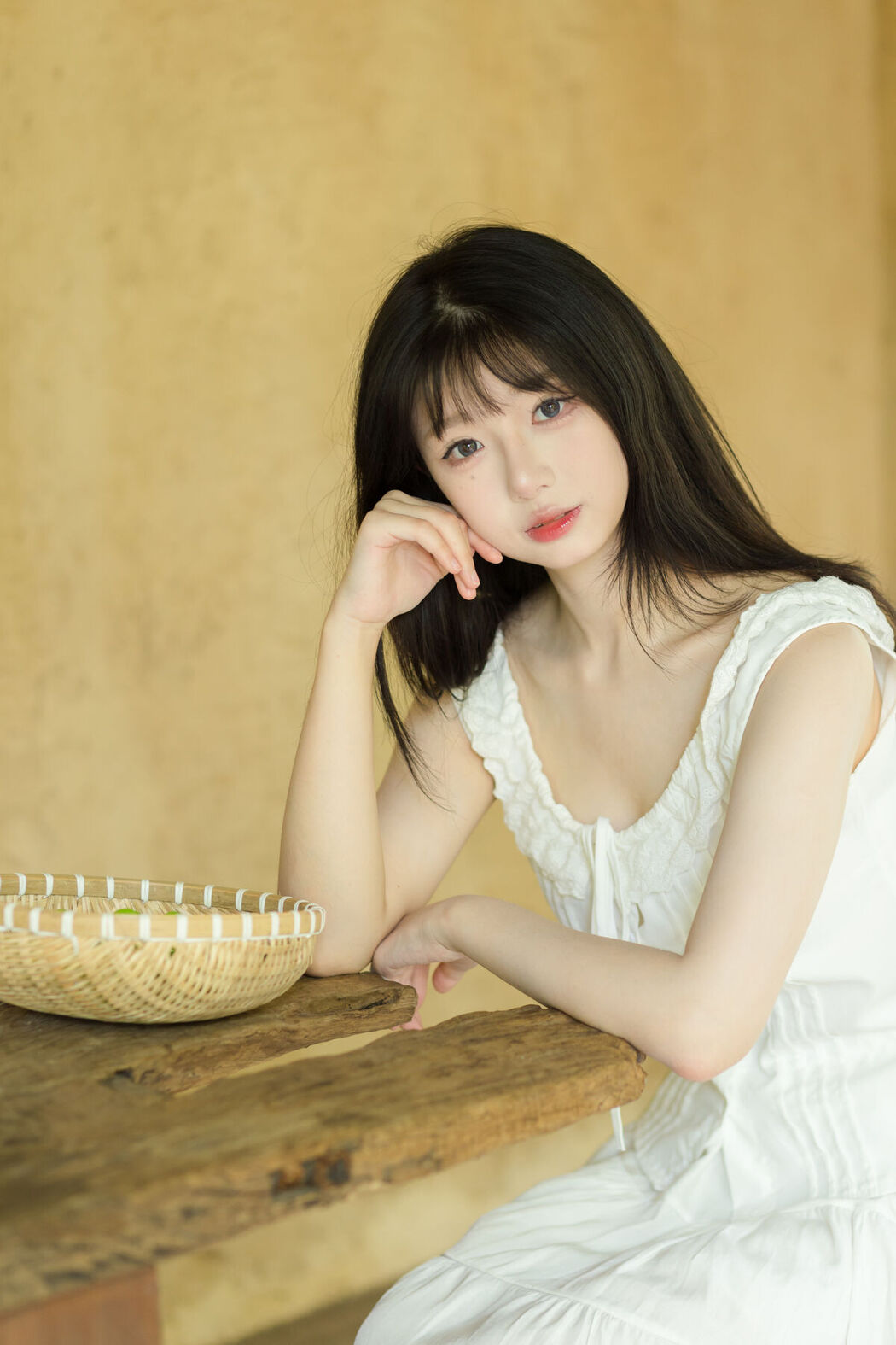 YiTuYu艺图语 Vol.7121 Yue Yue Gong Zhu