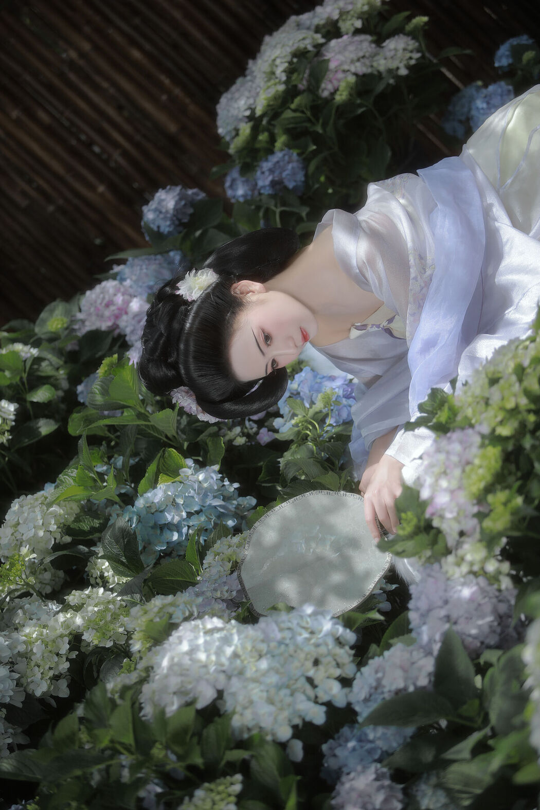 YiTuYu艺图语 Vol.7079 Yu Jin
