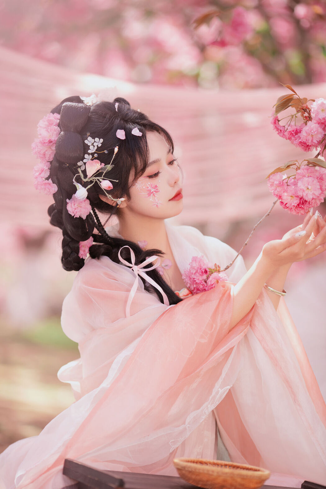 YiTuYu艺图语 Vol.7087 Wan Yi