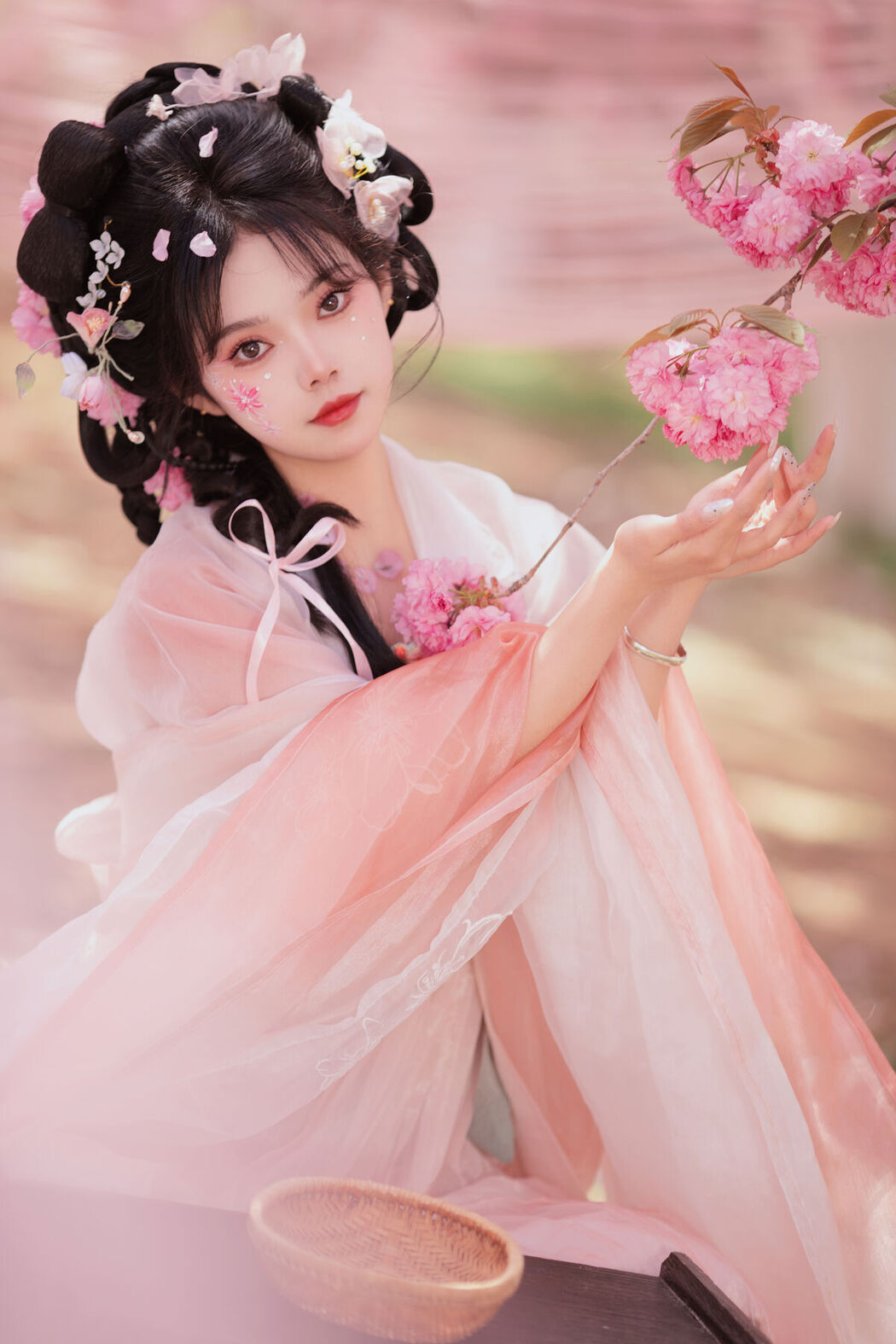YiTuYu艺图语 Vol.7087 Wan Yi