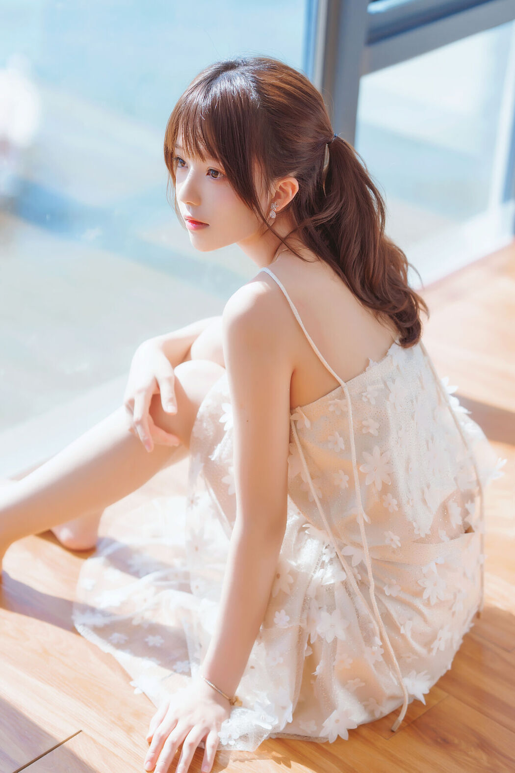 YiTuYu艺图语 Vol.7070 Cherry Meow