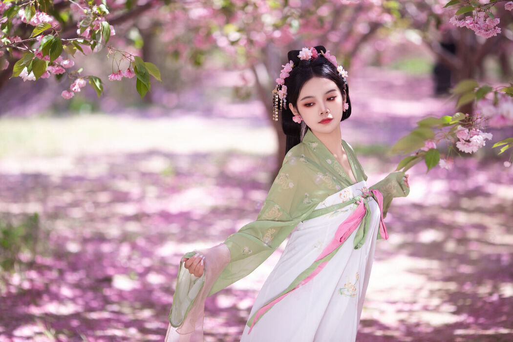 YiTuYu艺图语 Vol.7102 Wan Yi