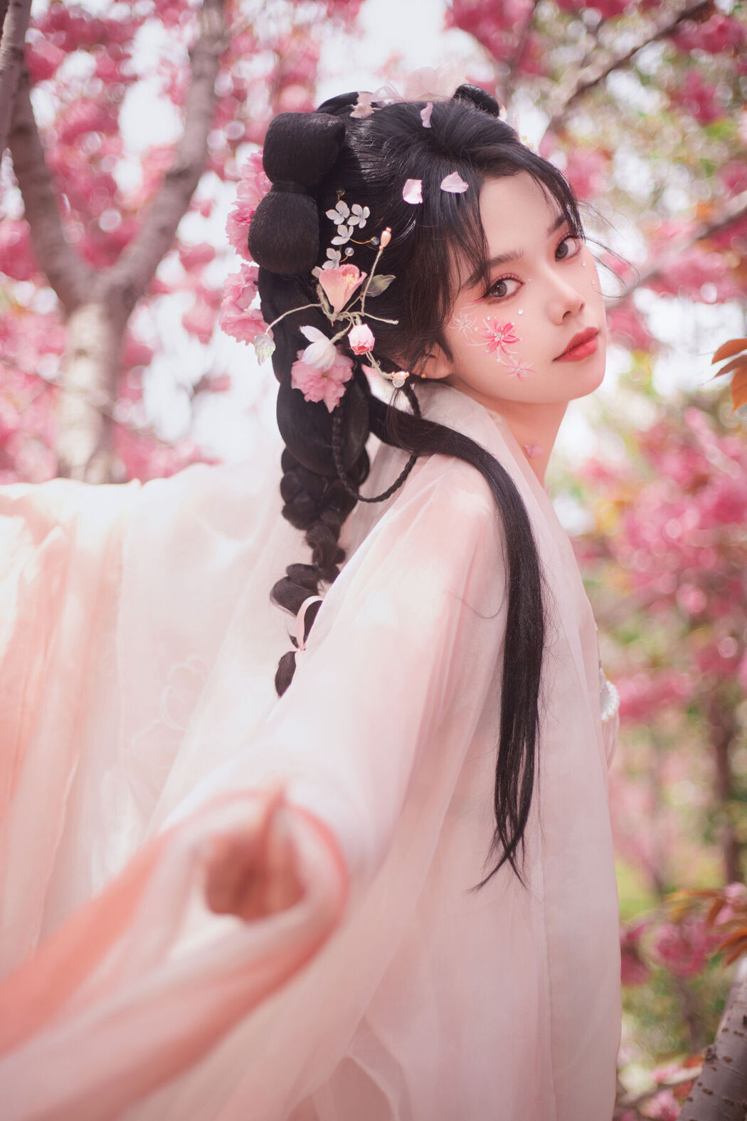 YiTuYu艺图语 Vol.7087 Wan Yi