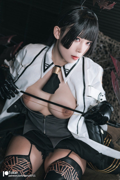 年年Nnian, ヌード写真集 Golden Tree