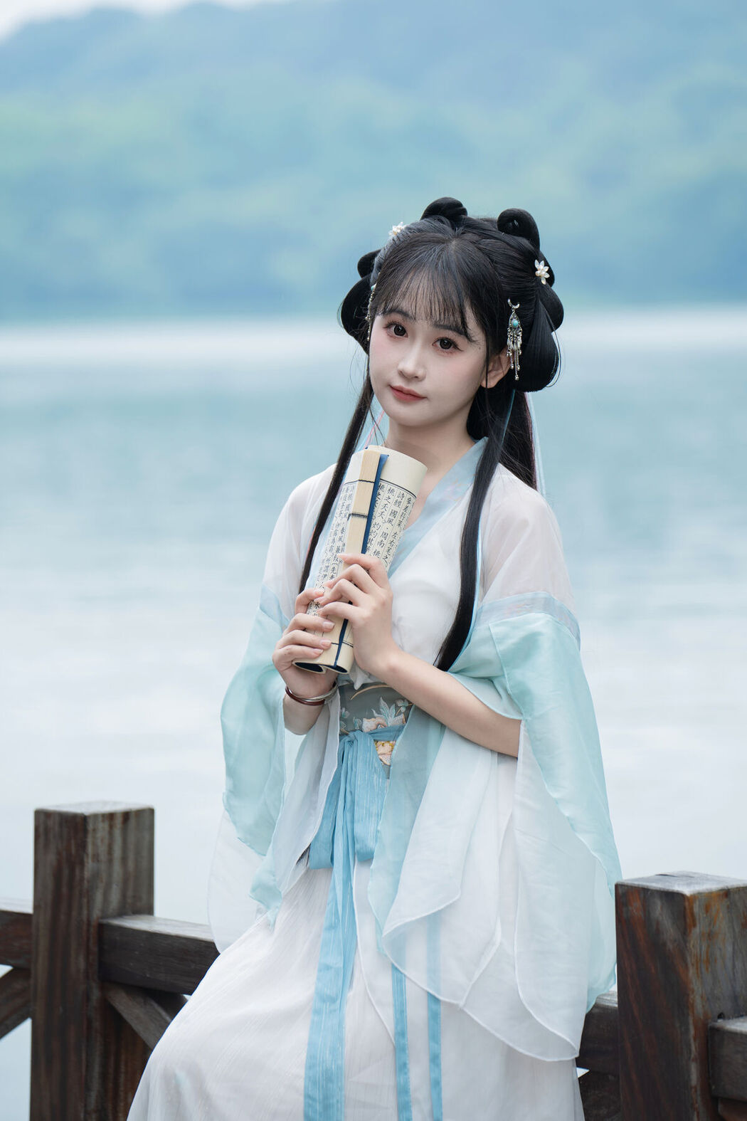 YiTuYu艺图语 Vol.7123 Jiao Yi Zhi Sui Sui