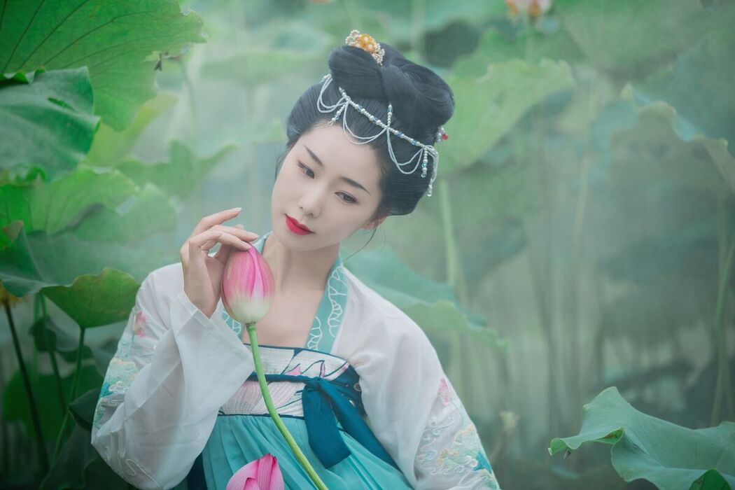YiTuYu艺图语 Vol.7066 Mu Ge
