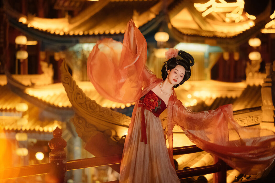 YiTuYu艺图语 Vol.7096 Ling Zi Xi