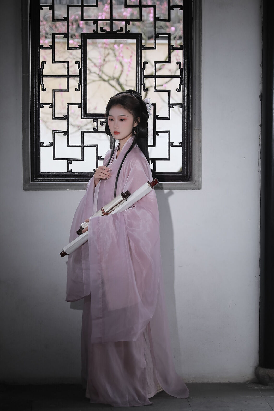 YiTuYu艺图语 Vol.7097 Qin Qin