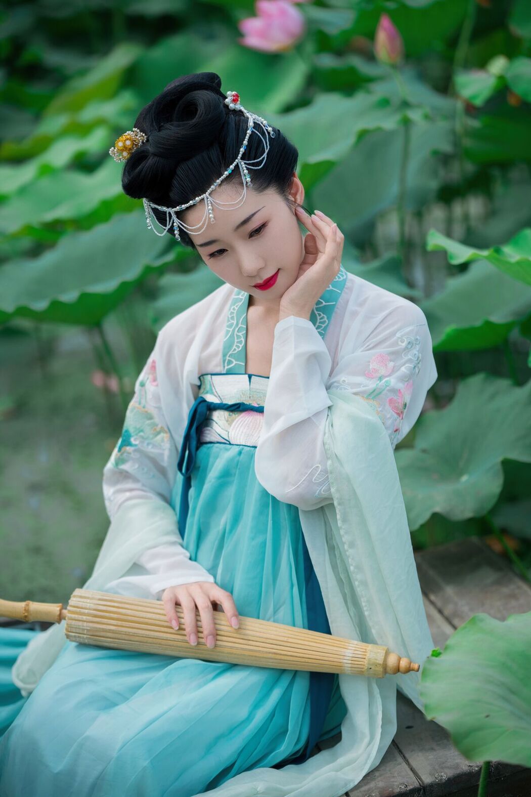 YiTuYu艺图语 Vol.7066 Mu Ge