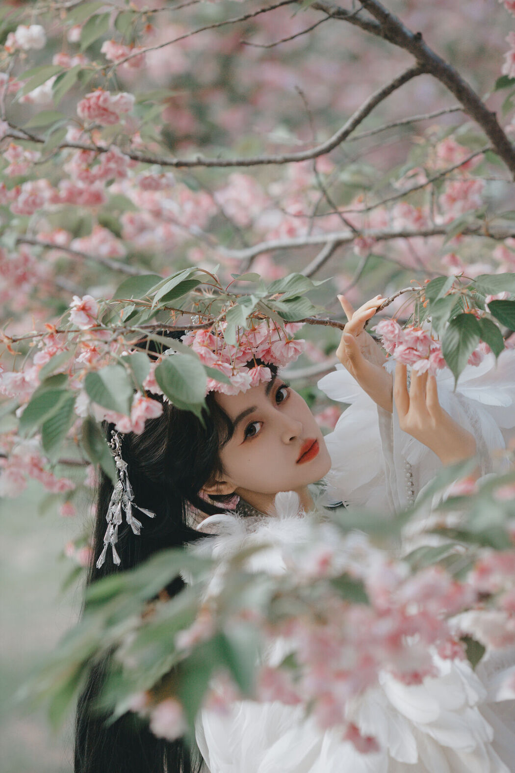YiTuYu艺图语 Vol.7115 Yi Xuan