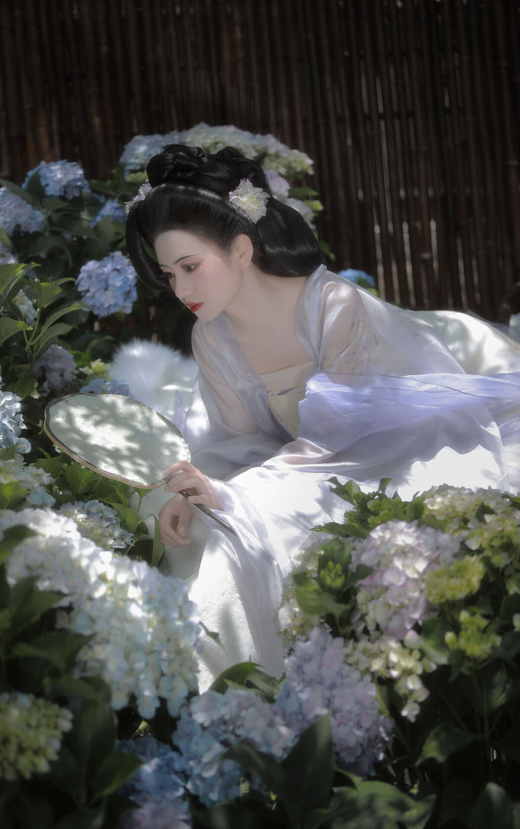 YiTuYu艺图语 Vol.7079 Yu Jin
