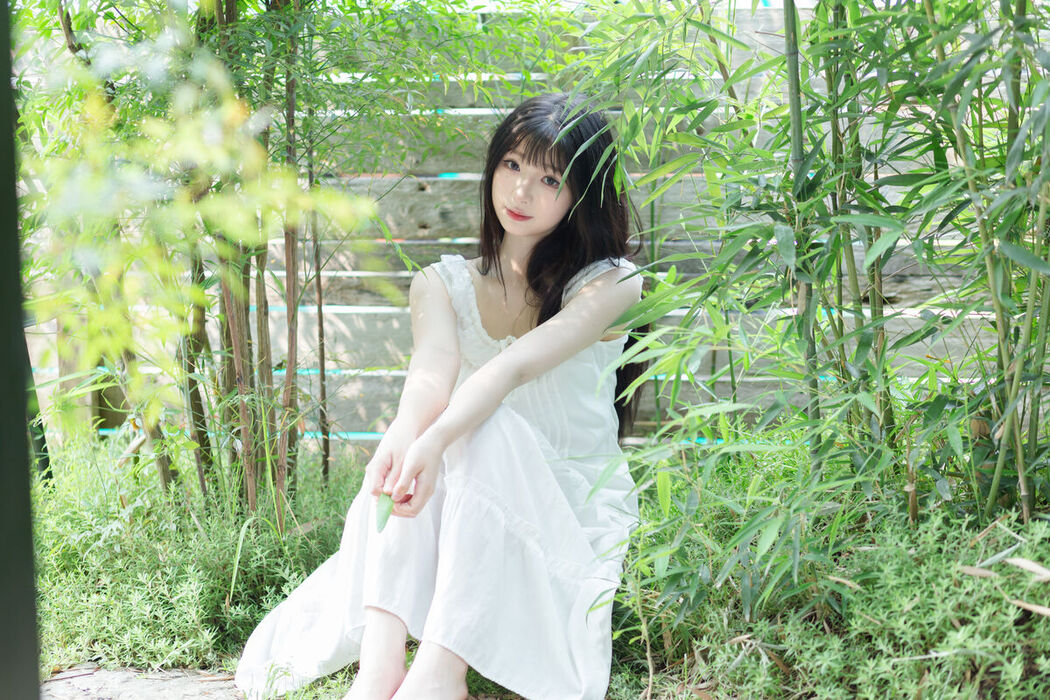 YiTuYu艺图语 Vol.7121 Yue Yue Gong Zhu