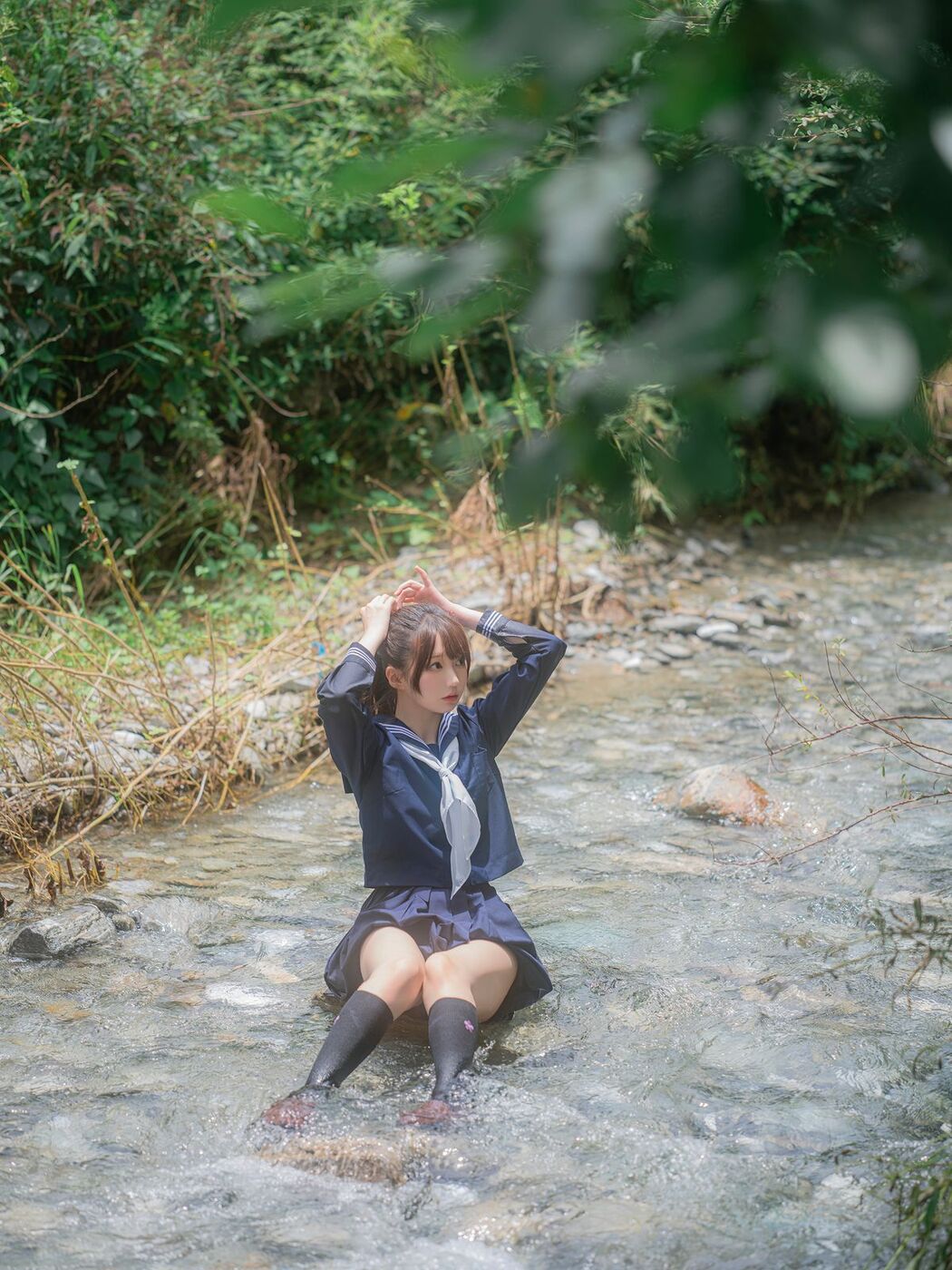 Coser@NAGISA魔物喵 – 川で水遊び Part1 (56P)