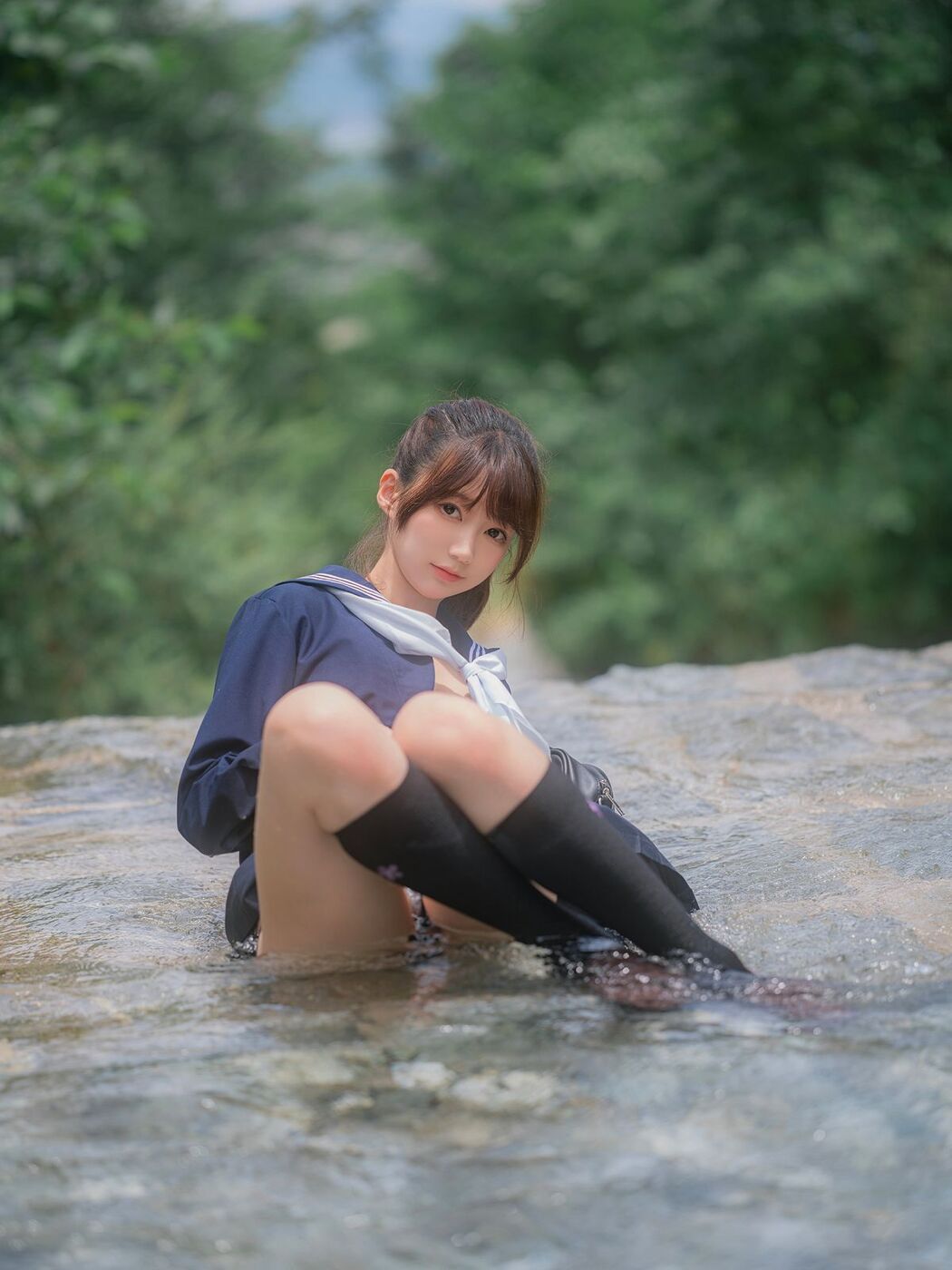 Coser@NAGISA魔物喵 – 川で水遊び Part1 (56P)