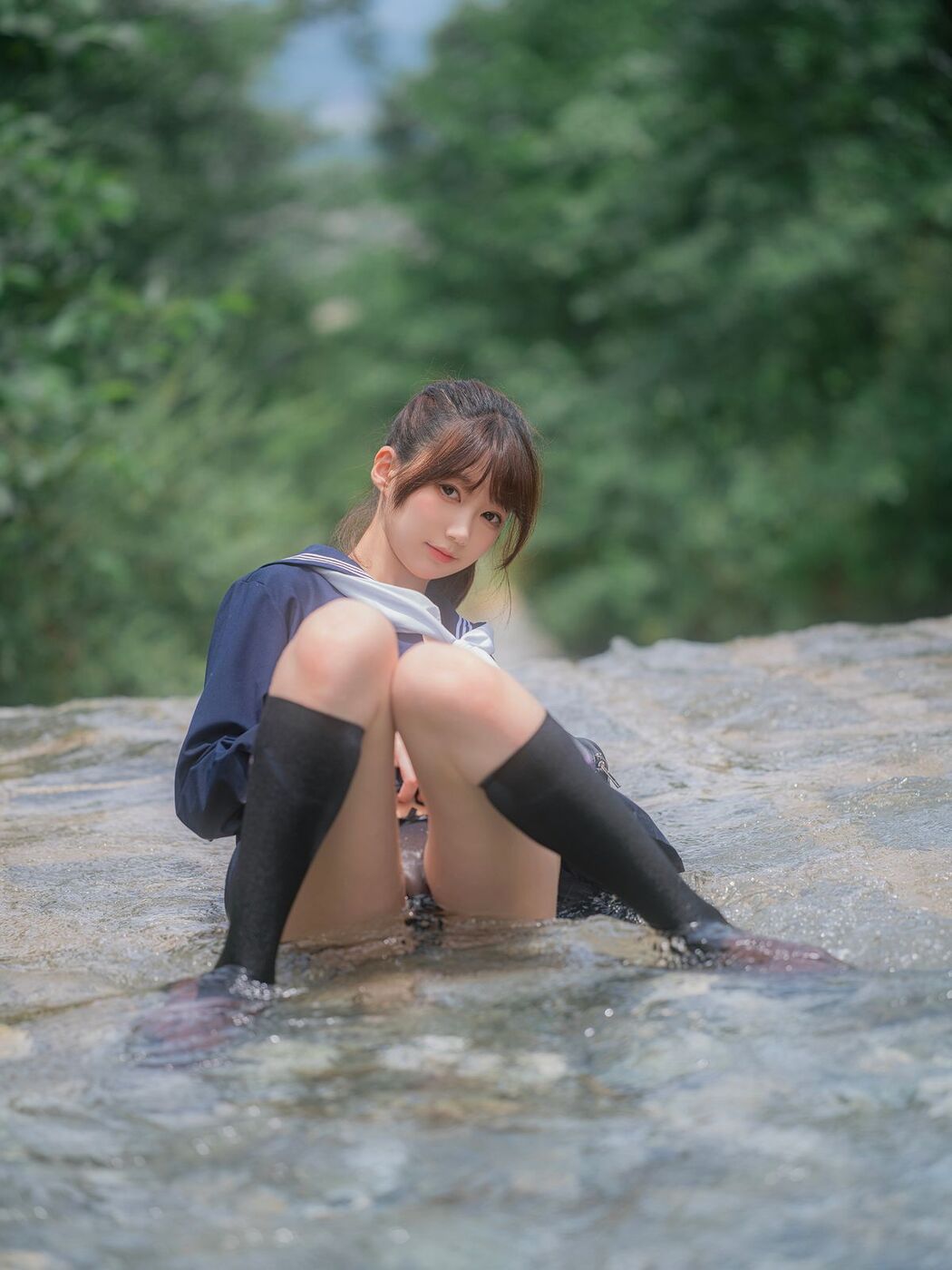 Coser@NAGISA魔物喵 – 川で水遊び Part1 (56P)