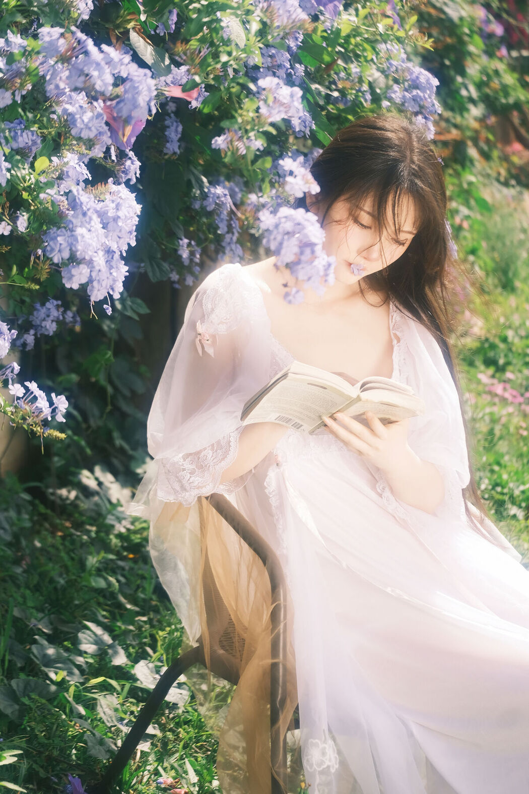 YiTuYu艺图语 Vol.7127 Ai Pai Zhao De Xiao Shi