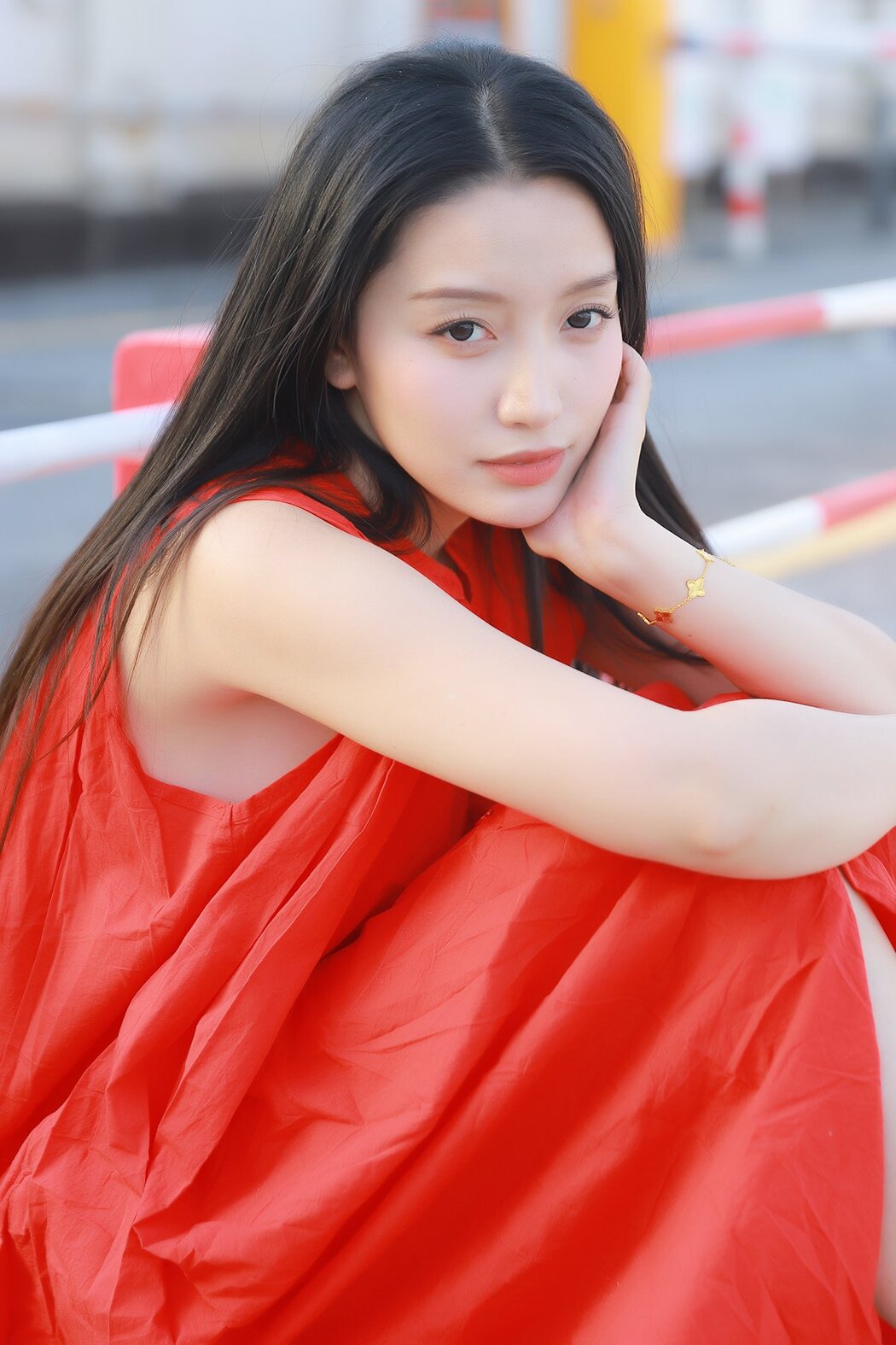 YiTuYu艺图语 Vol.7126 Jing Zi Jinns Cover Photo