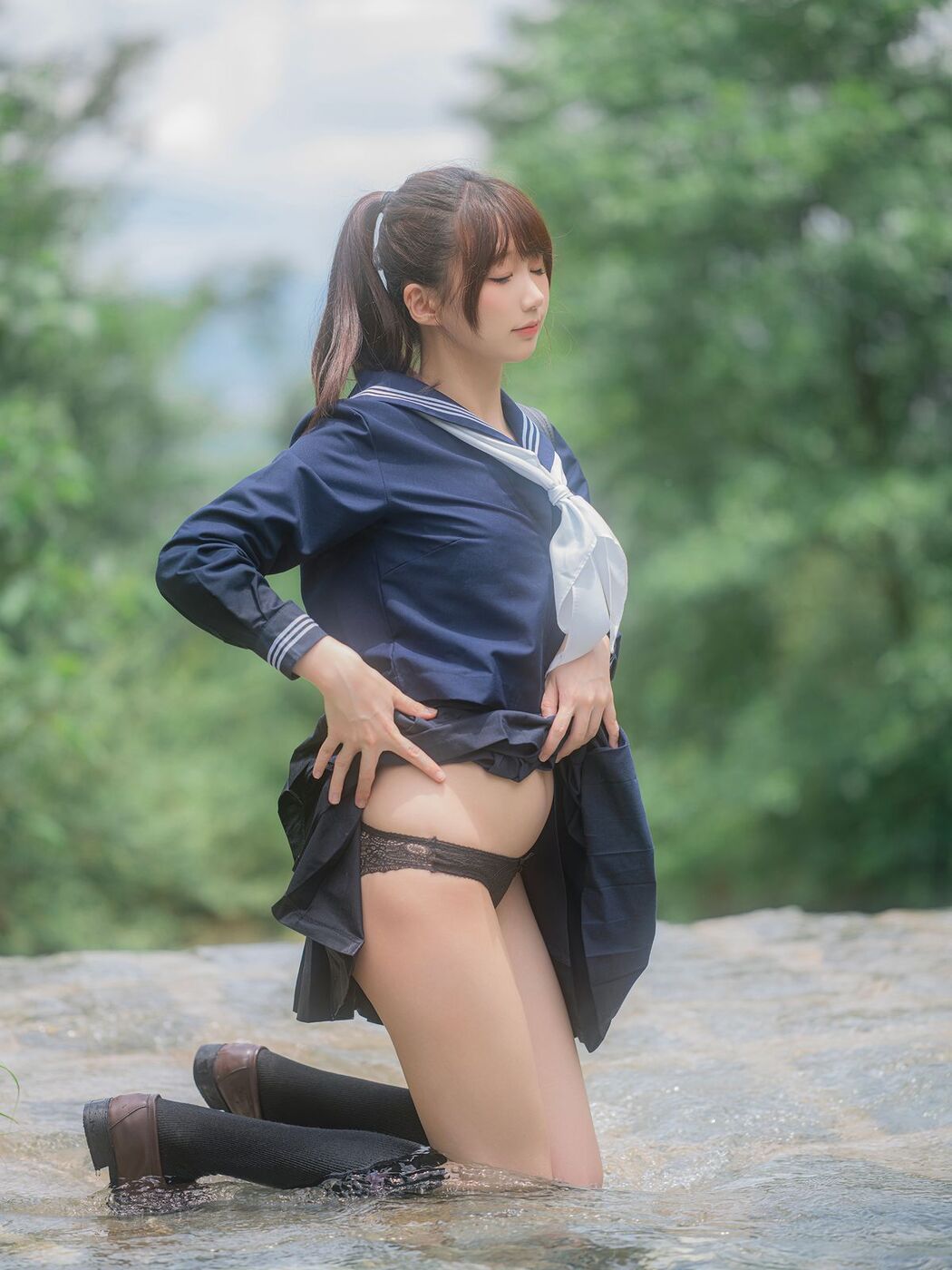 Coser@NAGISA魔物喵 – 川で水遊び Part1 (56P)