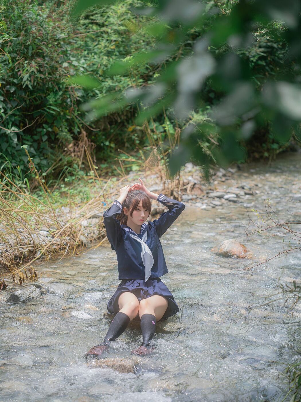 Coser@NAGISA魔物喵 – 川で水遊び Part1 (56P)