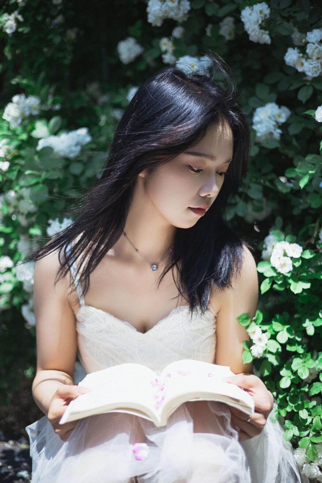 YiTuYu艺图语 Vol.7272 Wan Yi