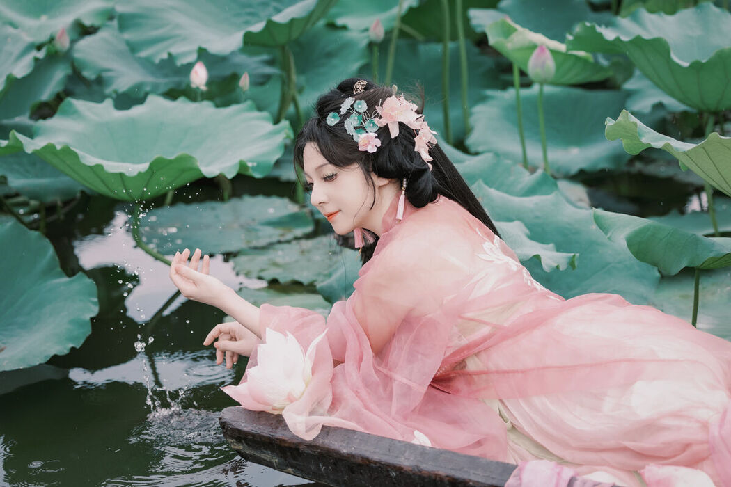 YiTuYu艺图语 Vol.7305 Mini Mi Li