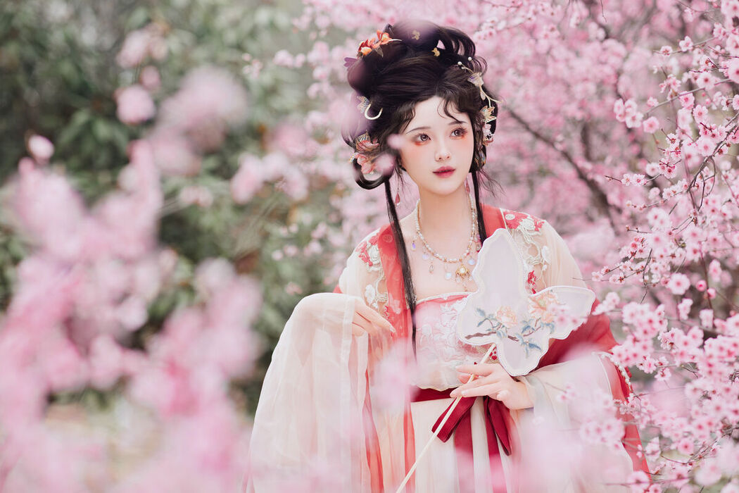 YiTuYu艺图语 Vol.7188 Lu Lu Haley