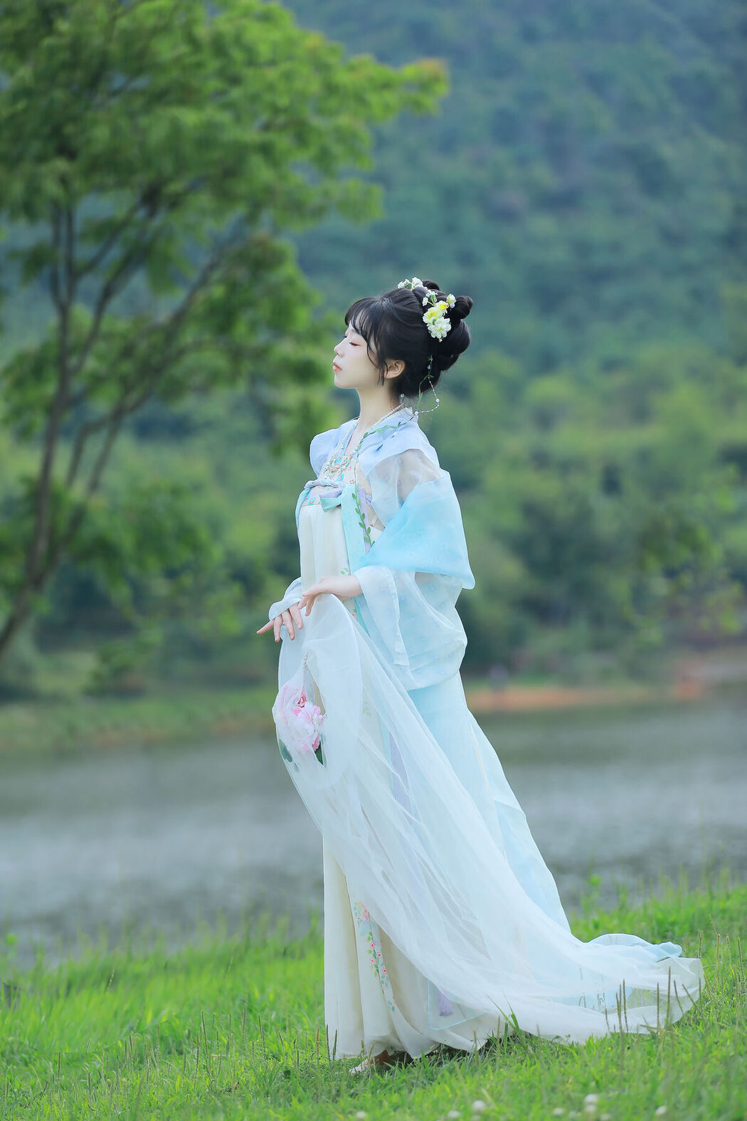 YiTuYu艺图语 Vol.7304 Zhou Zhou Ay