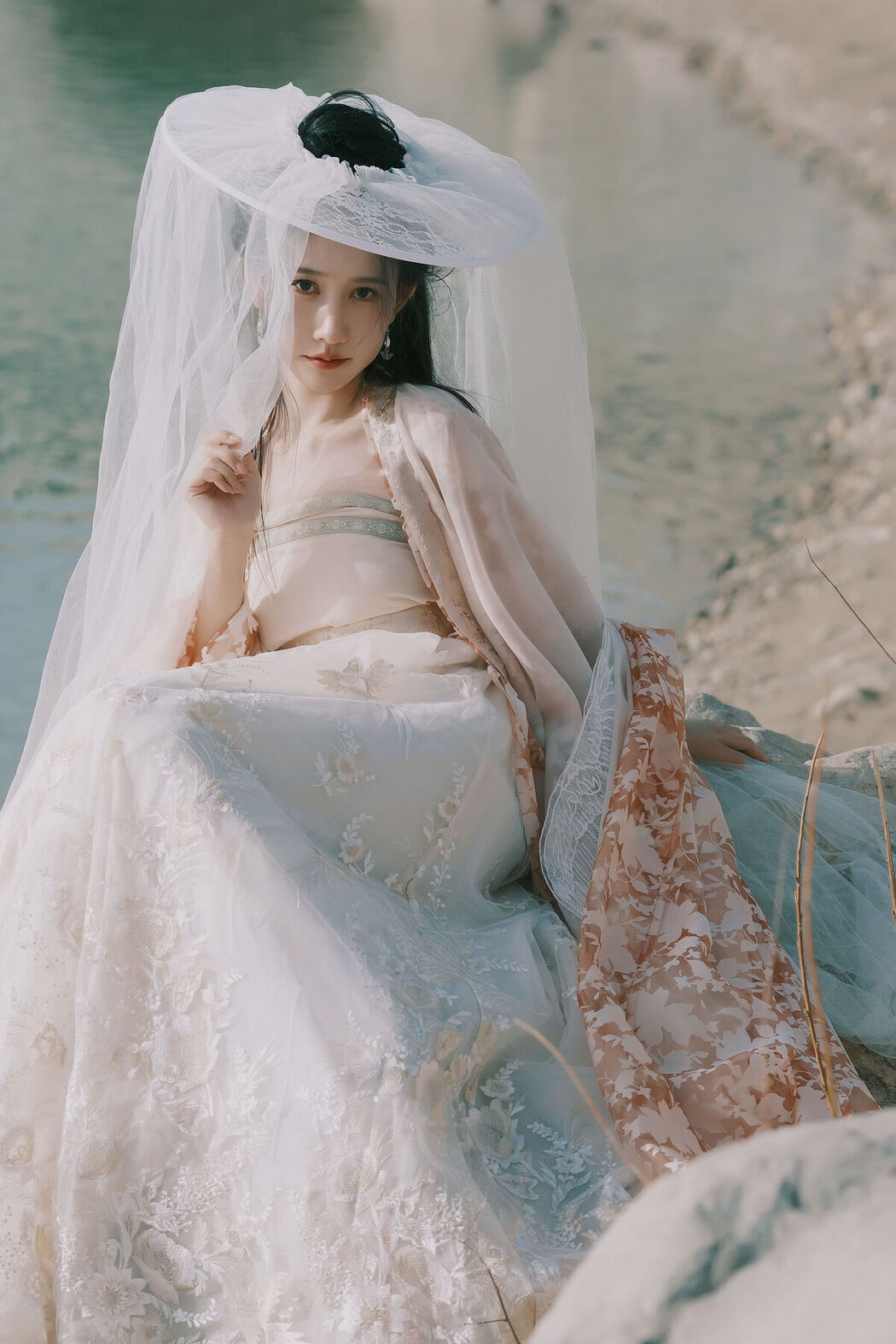 YiTuYu艺图语 Vol.7275 Xiao Bei Ke Qing Bu Yao Fang Qi