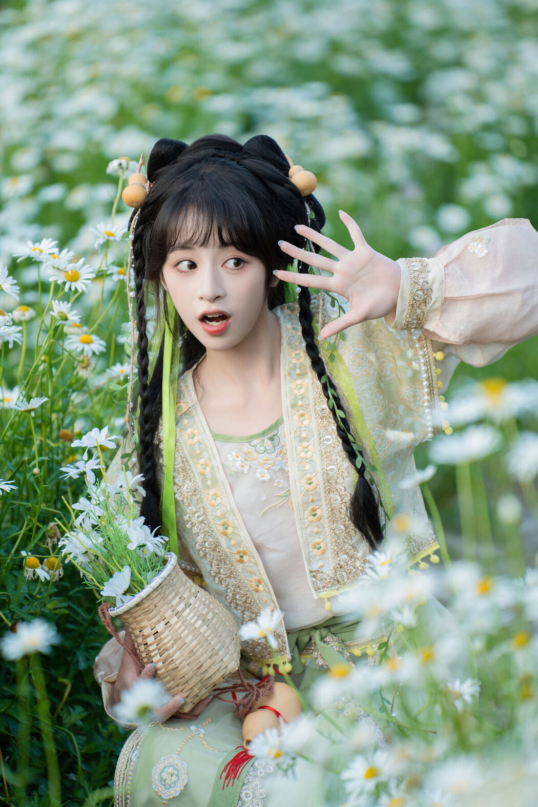 YiTuYu艺图语 Vol.7299 Xia Yu Xiao Nian