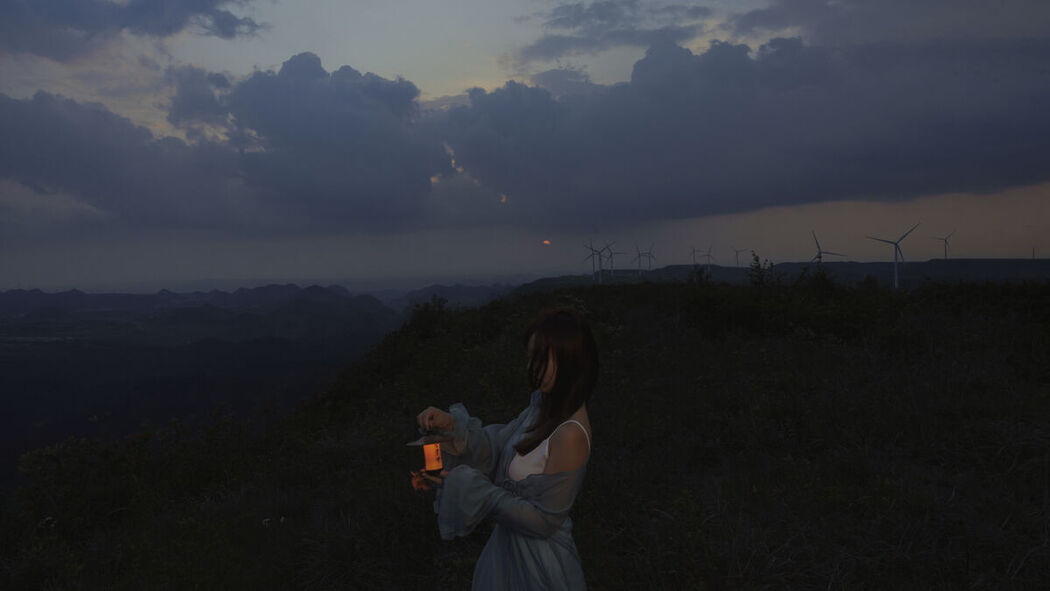 YiTuYu艺图语 Vol.7281 Yi Ge Xiao Cheng Zi