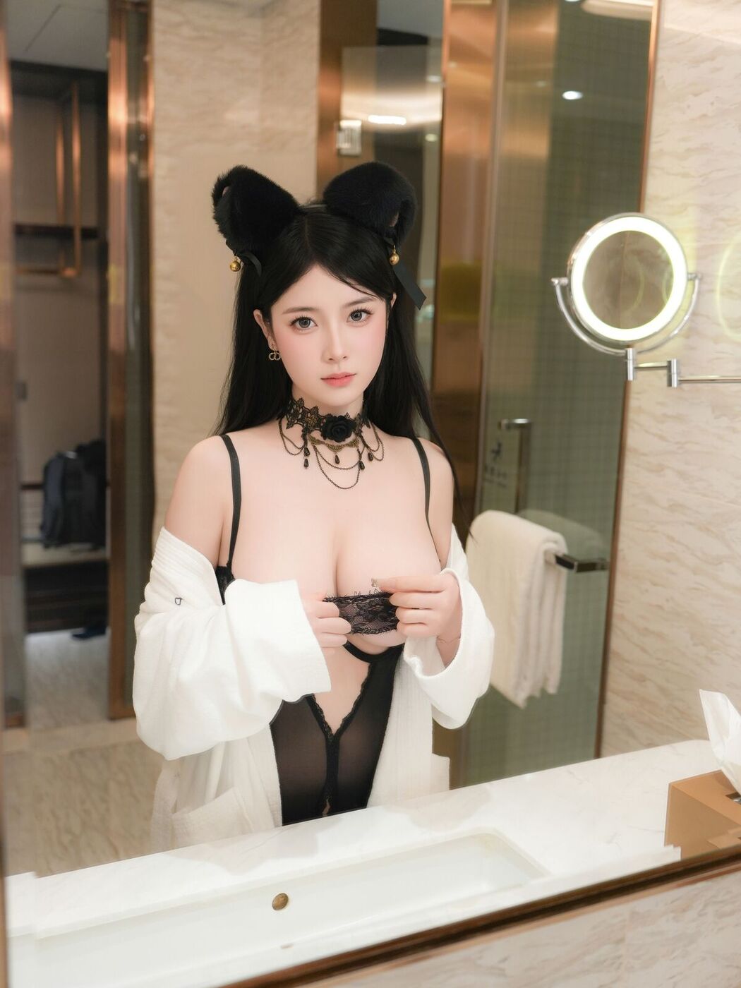 XR Uncensored You Jiang 优酱 – R18 秀人网模特 浴室情趣 (82P)