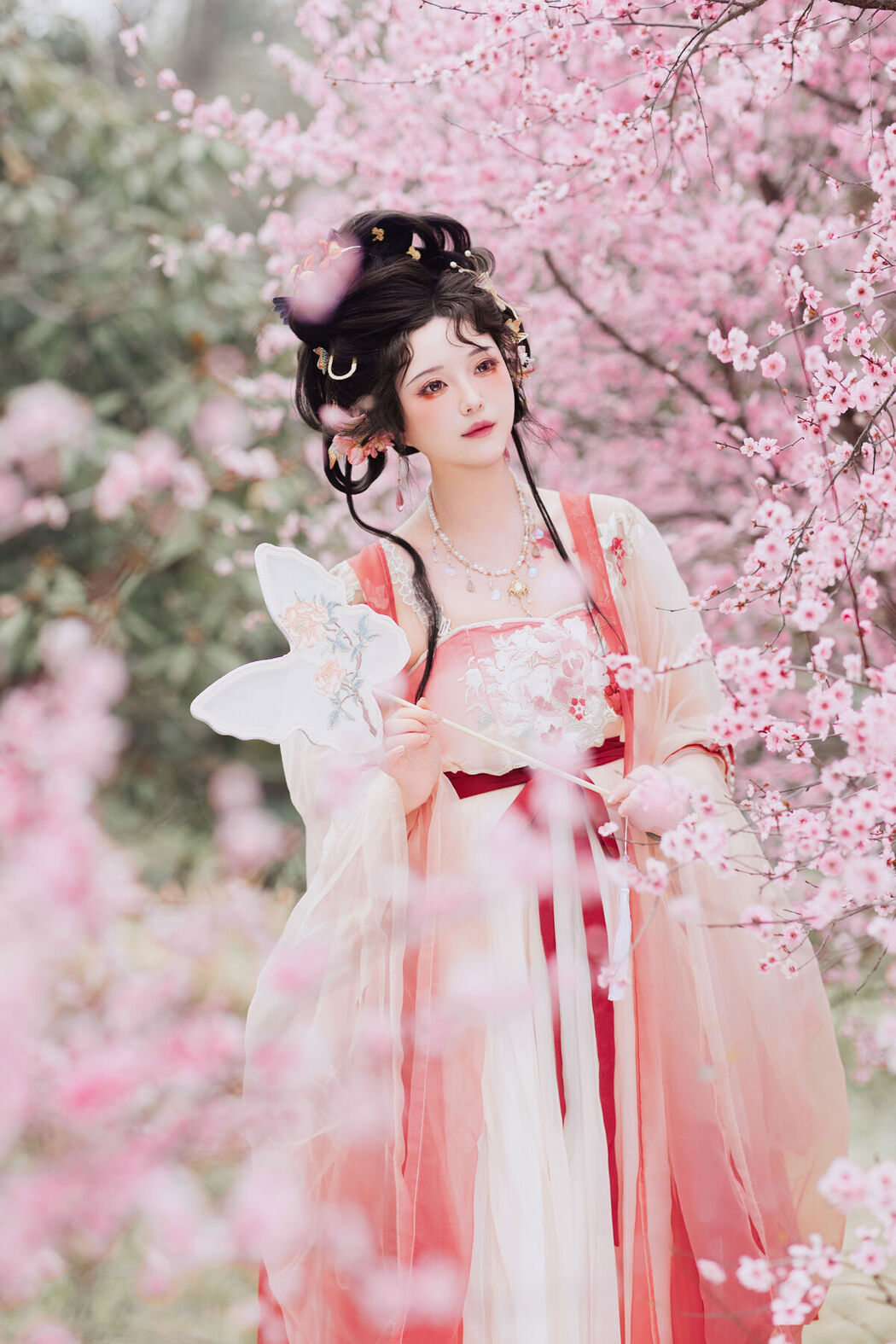 YiTuYu艺图语 Vol.7188 Lu Lu Haley