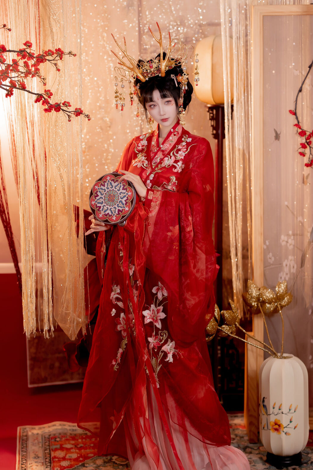 YiTuYu艺图语 Vol.7222 Qi Luo Sheng De Xiao Su Su