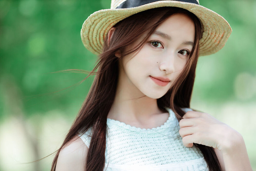 YiTuYu艺图语 Vol.7211 Yu Er