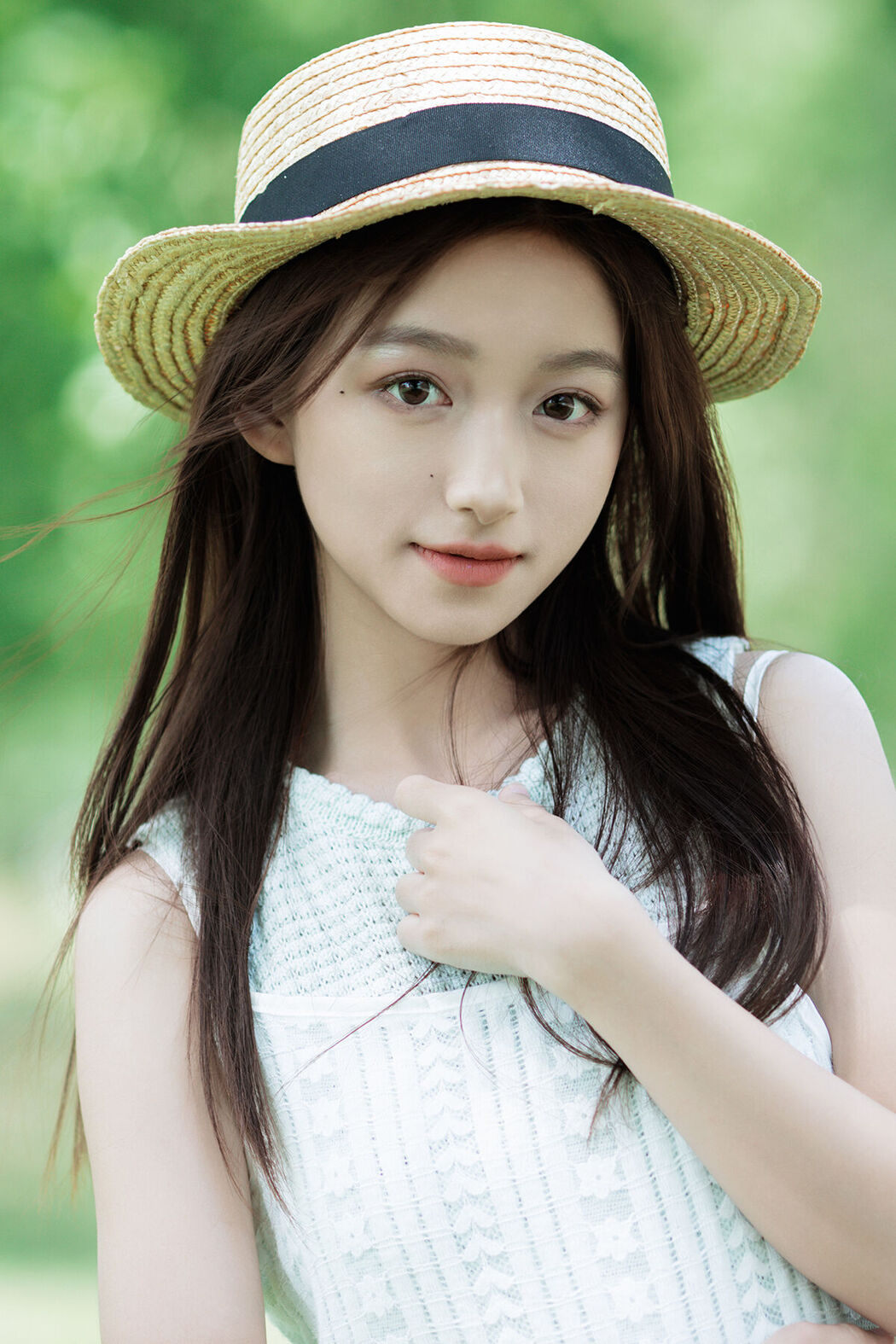YiTuYu艺图语 Vol.7211 Yu Er Cover Photo