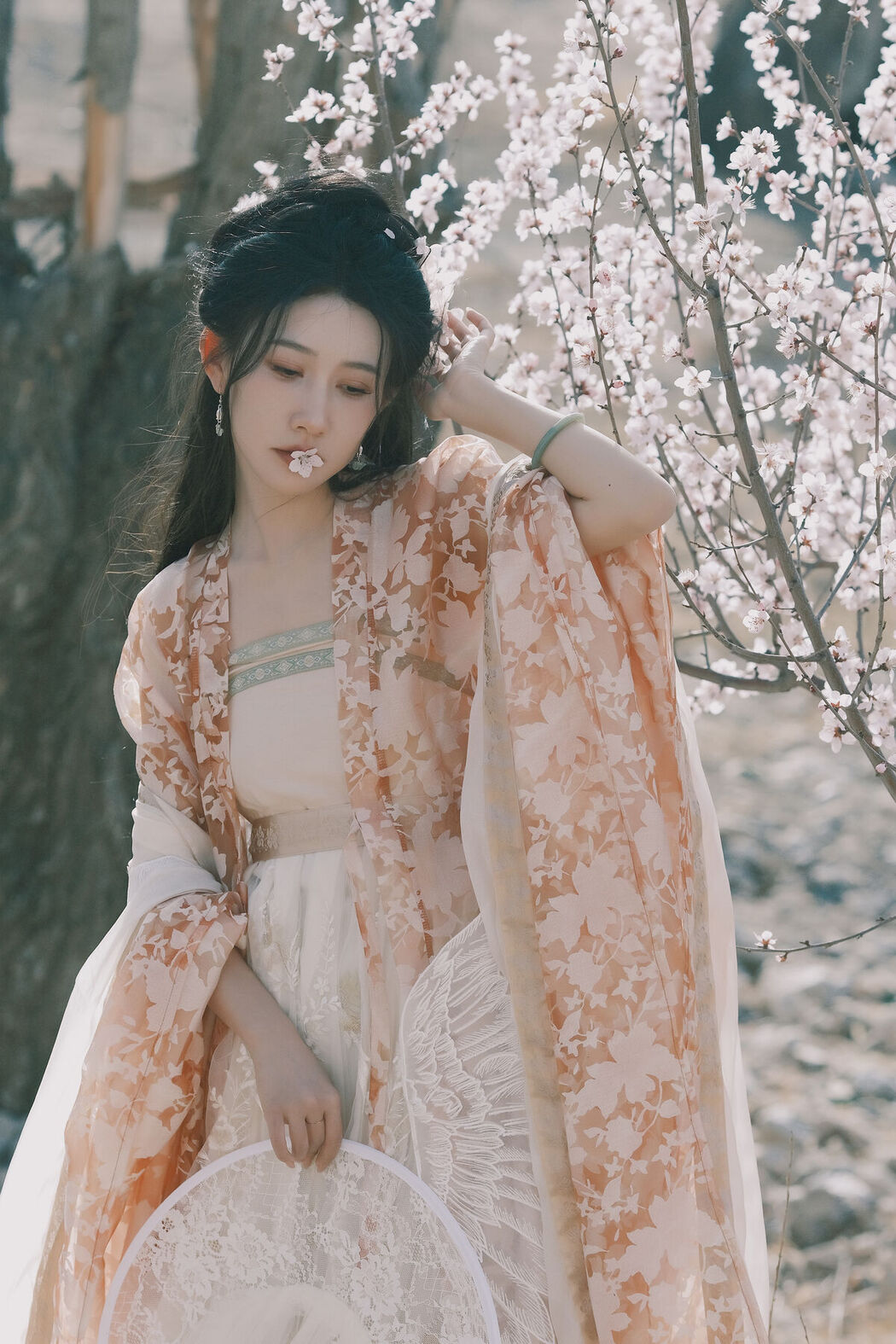 YiTuYu艺图语 Vol.7275 Xiao Bei Ke Qing Bu Yao Fang Qi