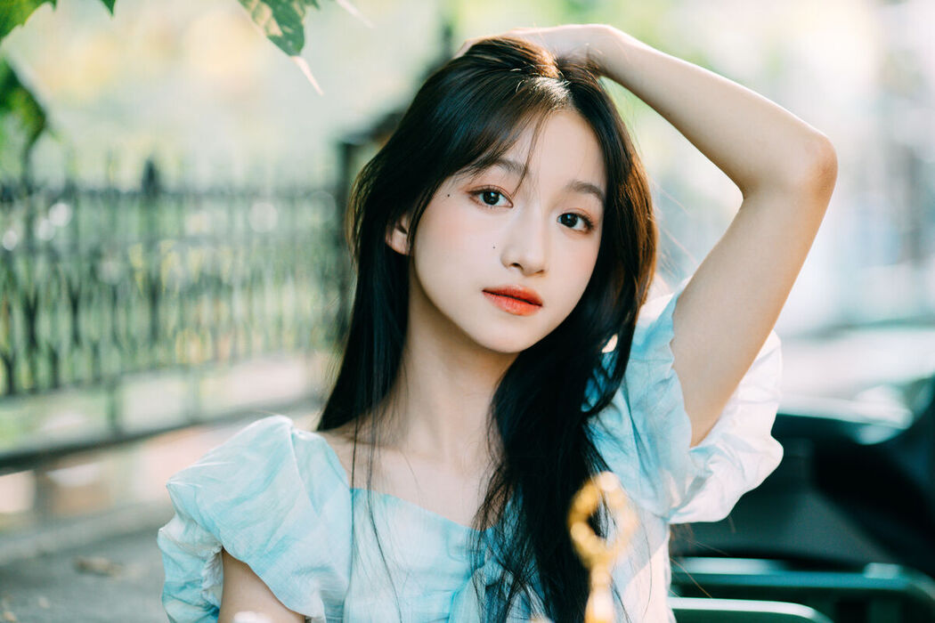 YiTuYu艺图语 Vol.7223 Yu Er