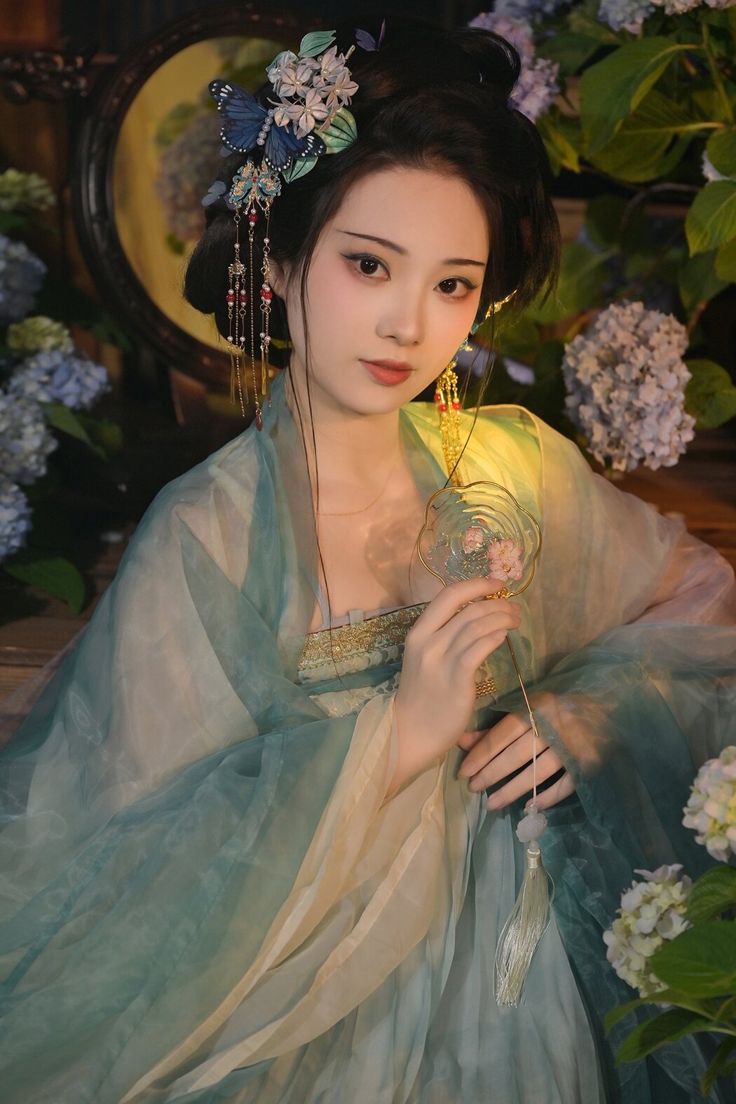 YiTuYu艺图语 Vol.7159 Nashi Tu Shiro Cover Photo