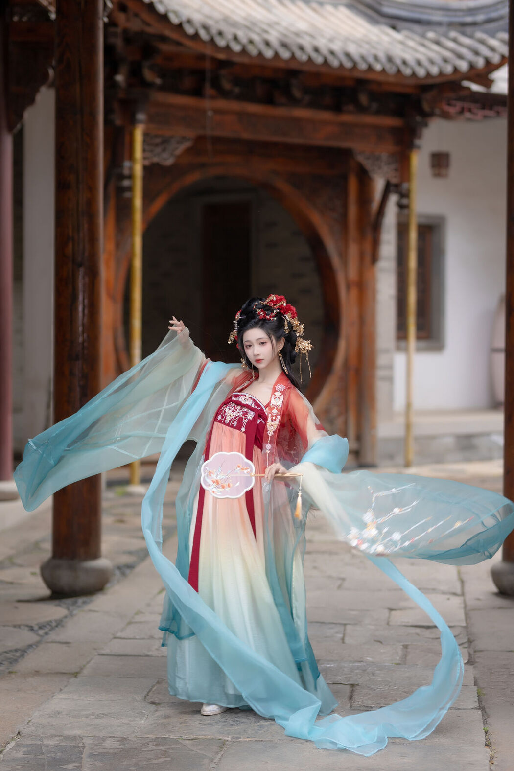 YiTuYu艺图语 Vol.7208 Qi Luo Sheng De Xiao Su Su