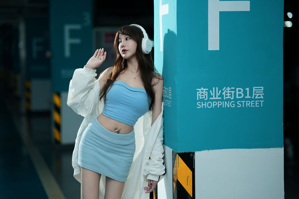 YiTuYu艺图语 Vol.7201 Swikey