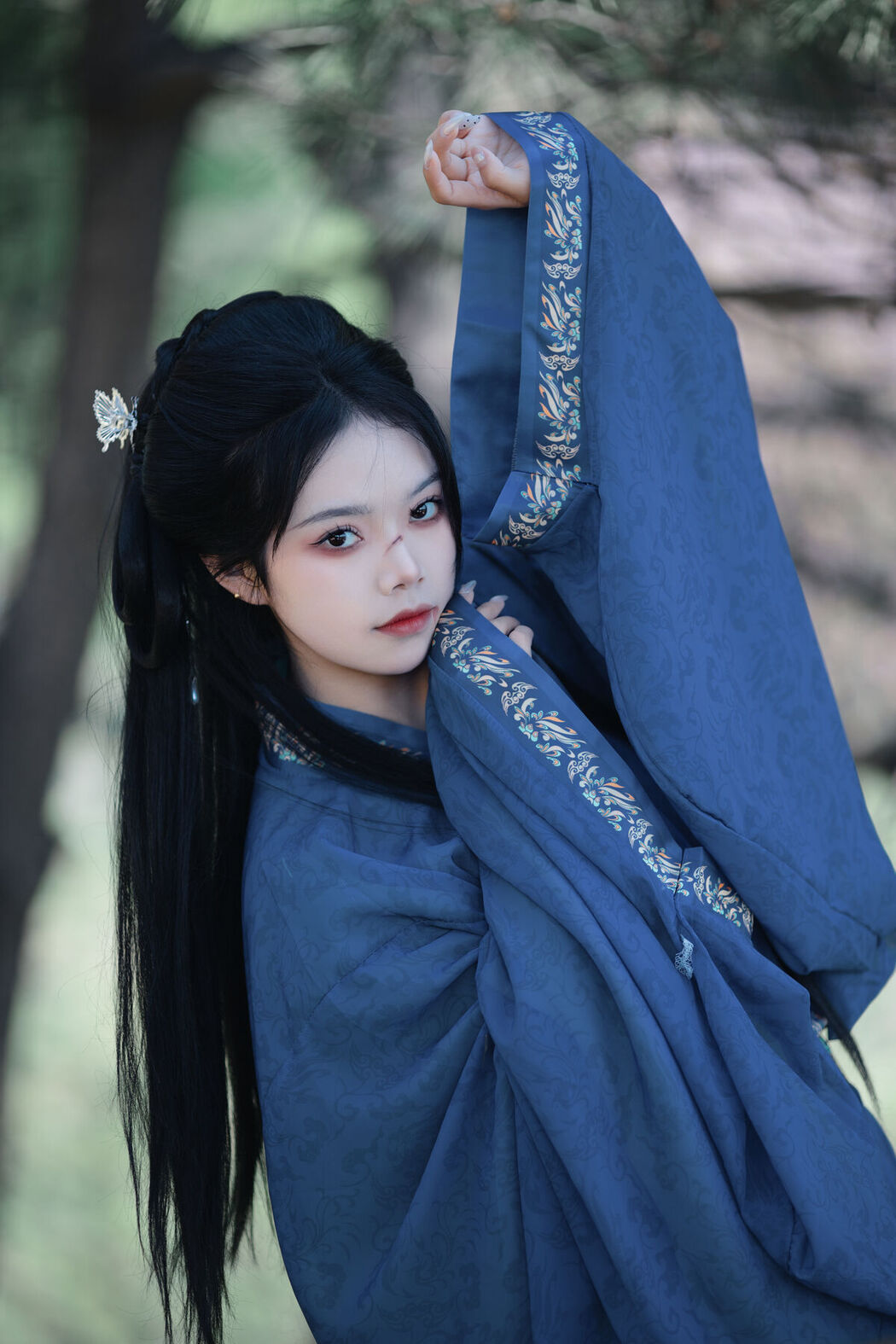 YiTuYu艺图语 Vol.7137 Wan Yi