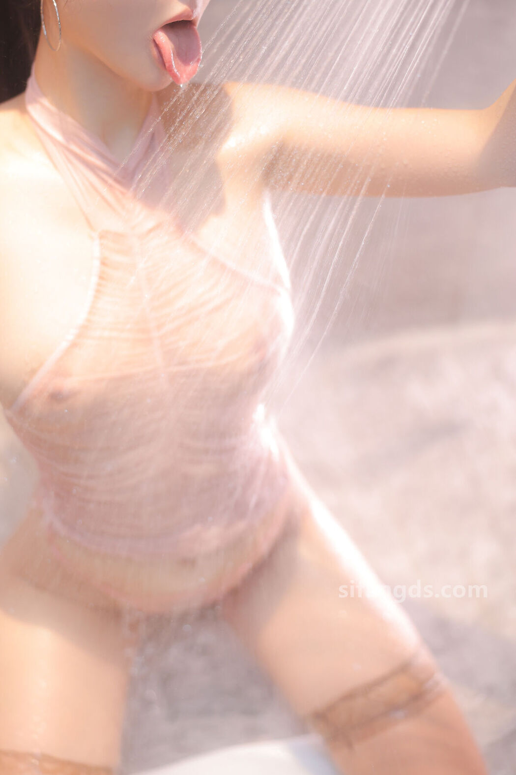 XR Uncensored Candy Tang Tang Candy糖糖 – R18 秀人网模特 高价作品 鲍鱼冲洗