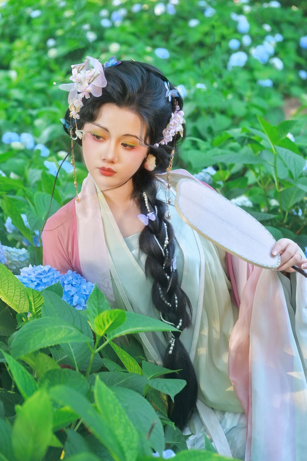 YiTuYu艺图语 Vol.7172 Yi Zhi Tou Lan De Li Li