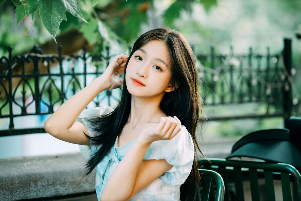 YiTuYu艺图语 Vol.7223 Yu Er