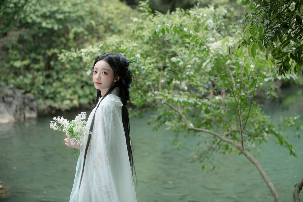 YiTuYu艺图语 Vol.7192 Xiao Yang