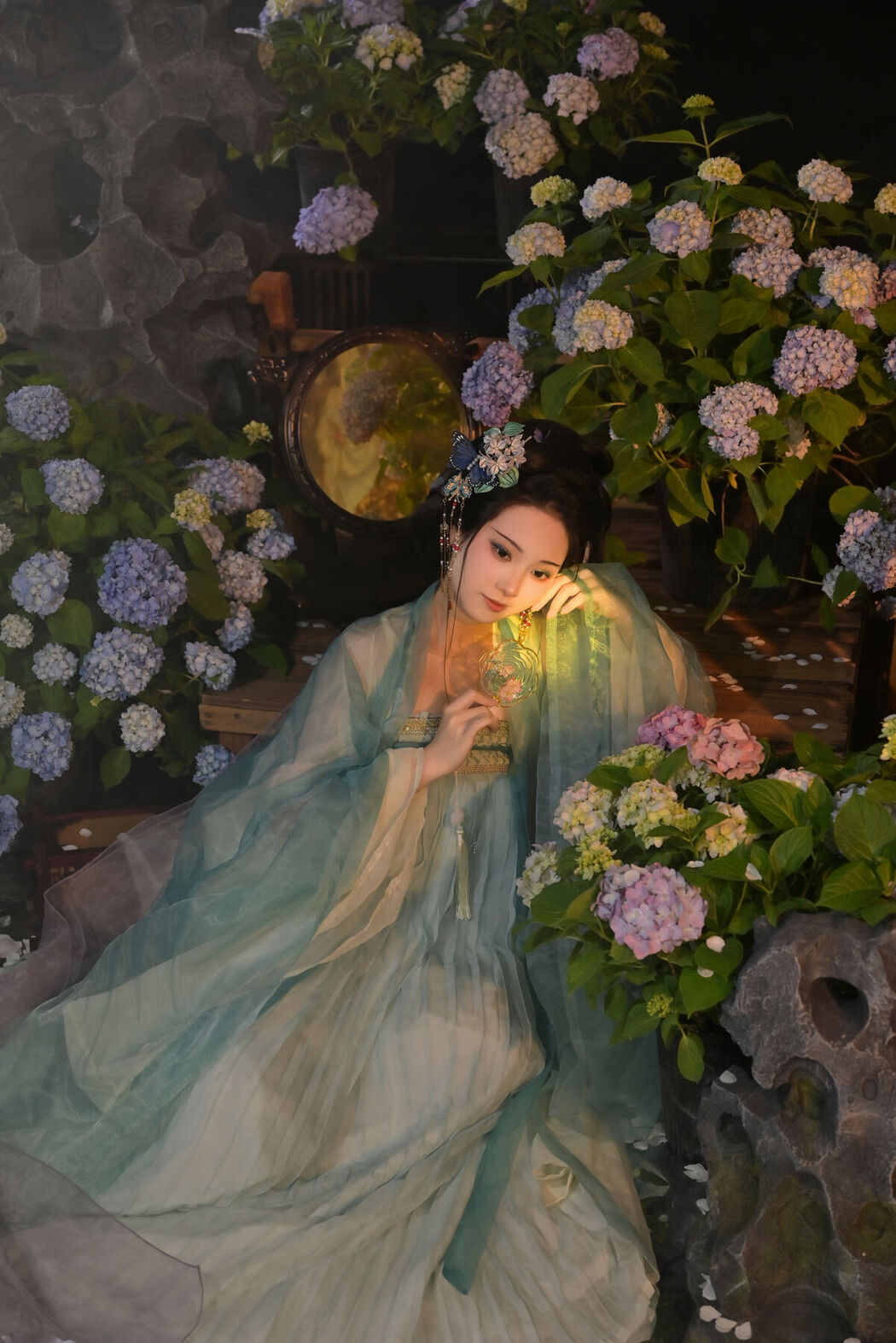 YiTuYu艺图语 Vol.7159 Nashi Tu Shiro