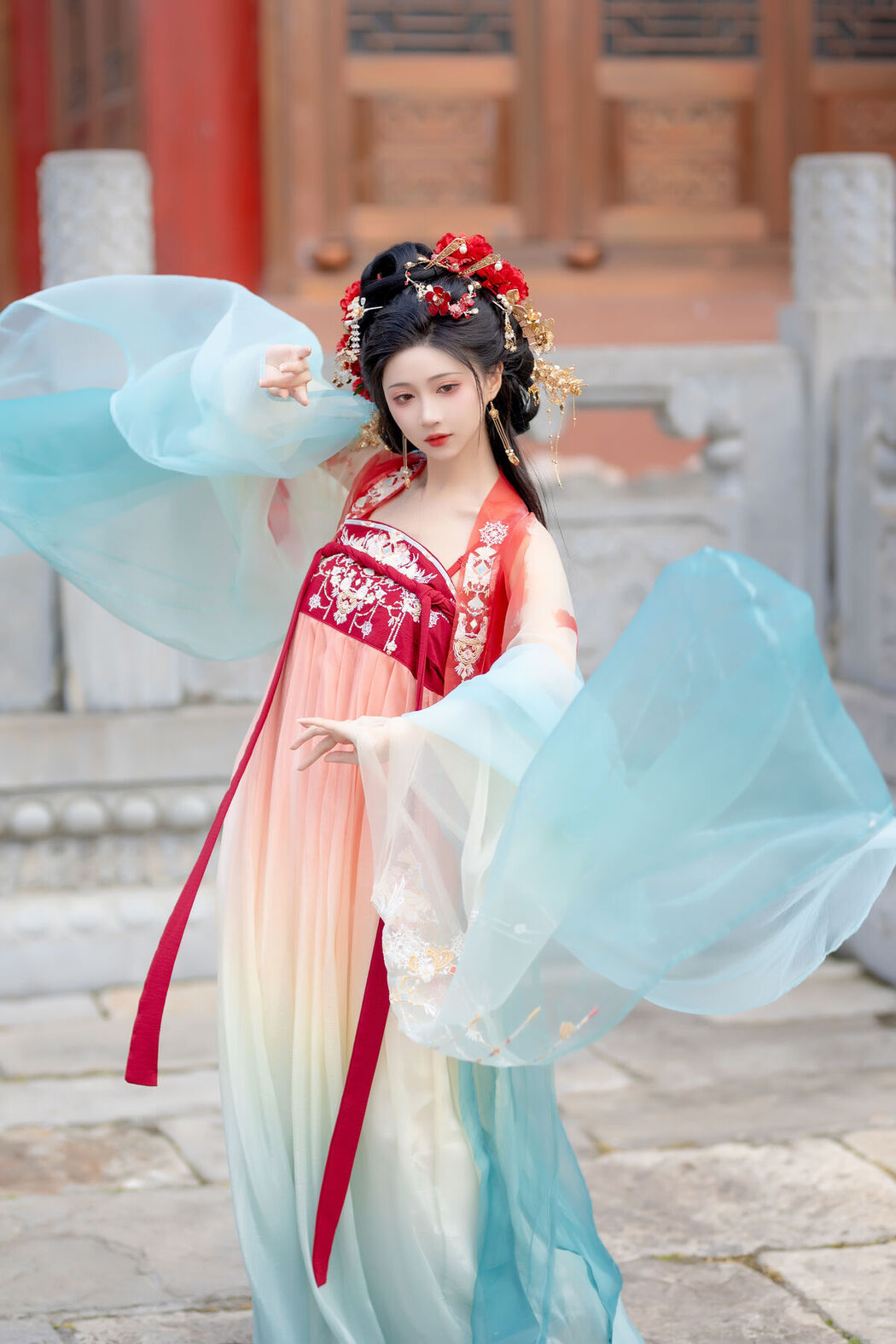 YiTuYu艺图语 Vol.7208 Qi Luo Sheng De Xiao Su Su